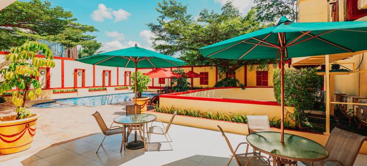 展玉费卢西吉诺酒店(Hotel Gino Feruci Cianjur)图片