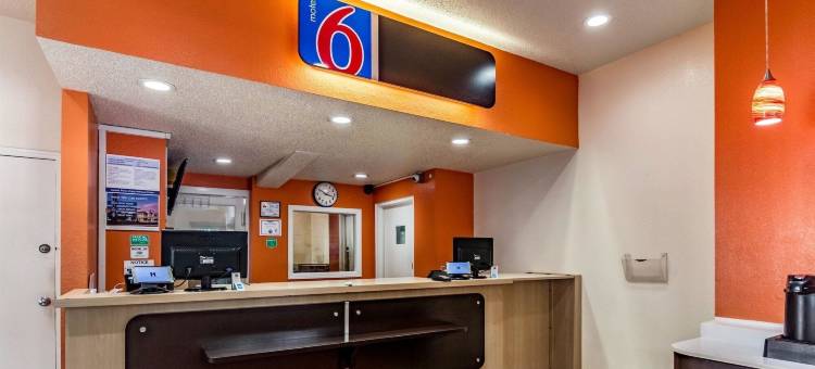 西南拉雷卡瑞6号汽车旅馆(Motel 6 Raleigh, NC Cary)图片