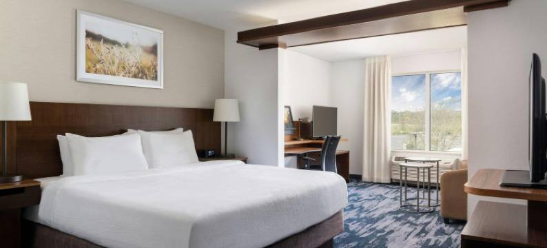 阿克伦费尔劳恩万枫酒店及套房(Fairfield Inn & Suites Akron Fairlawn)图片