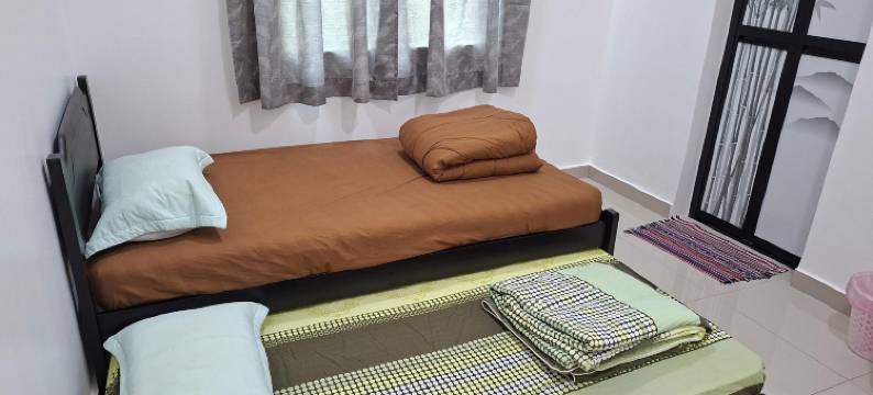 位于端洛的3卧室平房-894平方米|带4个独立浴室(JHC Homestay Puncak near UTP, UiTM, KVSI, KPMSI)图片