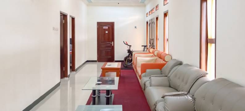 Homestay Nusa Indah 2 Syariah at Dieng 0 KM RedPartner图片