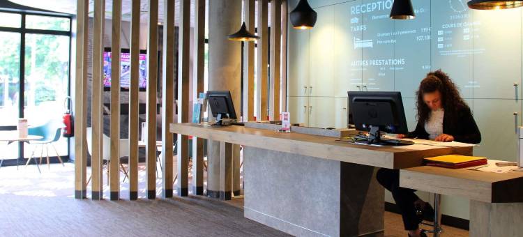 宜必思里尔中心大广场酒店(2015 年 3 月开业)(Ibis Lille Centre Grand Palais)图片