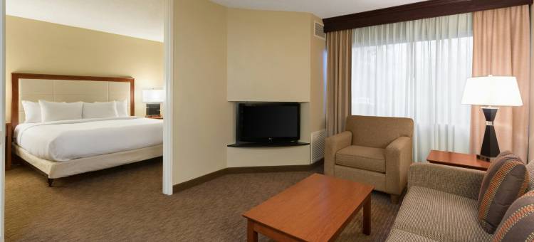 希尔顿逸林套房酒店辛辛那提-蓝灰(DoubleTree Suites by Hilton Cincinnati - Blue Ash)图片