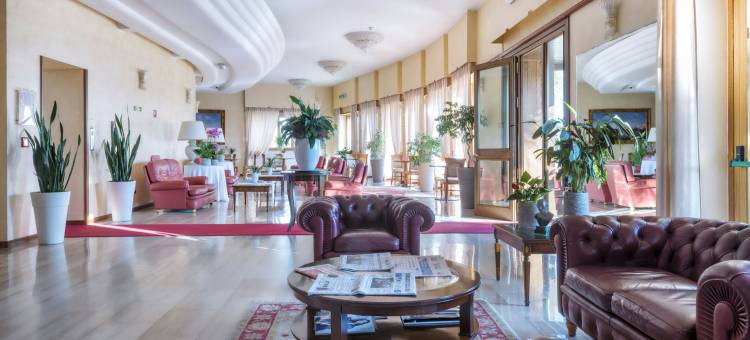 阿斯图拉宫酒店(Astura Palace Hotel)图片