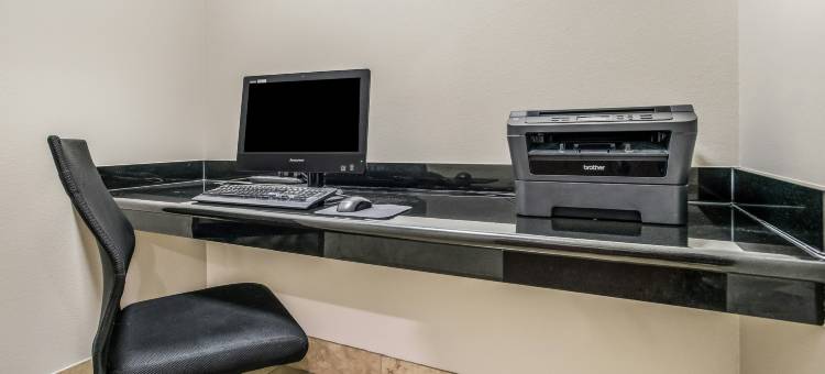 莱克查尔斯红屋顶酒店及套房(Red Roof Inn & Suites Lake Charles)图片