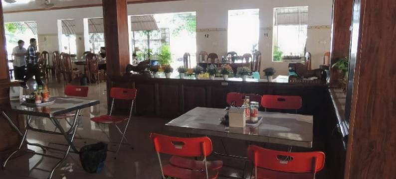 乌敦萨姆浴酒店&餐厅(Oudom Sambath Hotel & Restaurant)图片