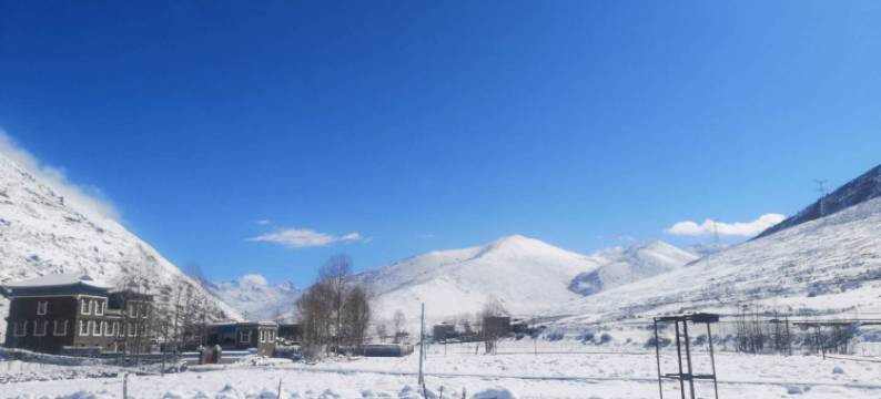 康定商昂客栈图片