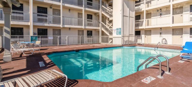 沃思堡西医药中心6号一室公寓酒店(Studio 6 Fort Worth, TX - West Medical Center)图片