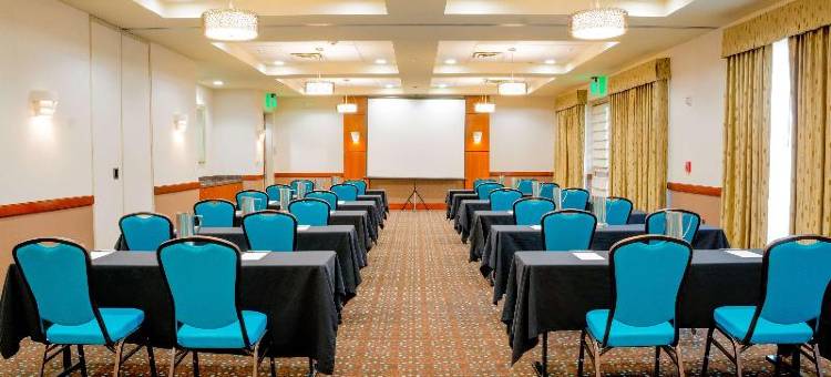 希尔顿欢朋套房酒店-科罗纳里布东(Hampton Inn & Suites Riverside/Corona East)图片