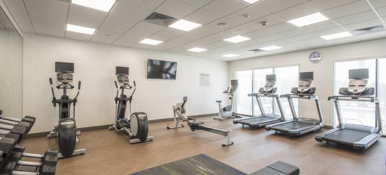 凤凰城北欢乐谷智选假日套房酒店(Holiday Inn Express & Suites Phoenix North - Happy Valley)图片