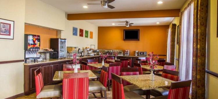 凤凰城西第 27 大道和 I-I0 交接口凯富酒店(Comfort Inn West Phoenix at 27th Ave and I-I0)图片