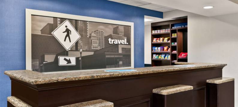 西亚特兰大机场坎普溪大道欢朋套房酒店(Hampton Inn & Suites Atlanta Airport West/Camp Creek Parkway)图片