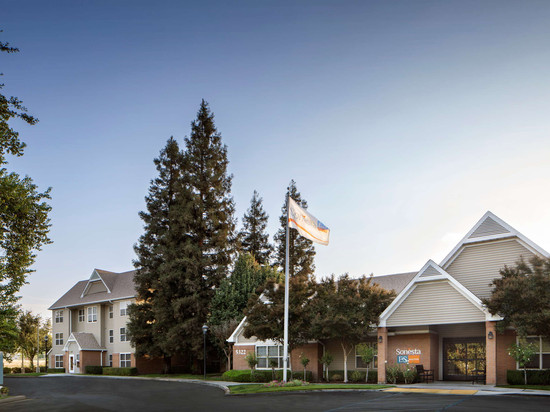 弗雷斯诺Residence Inn 酒店
