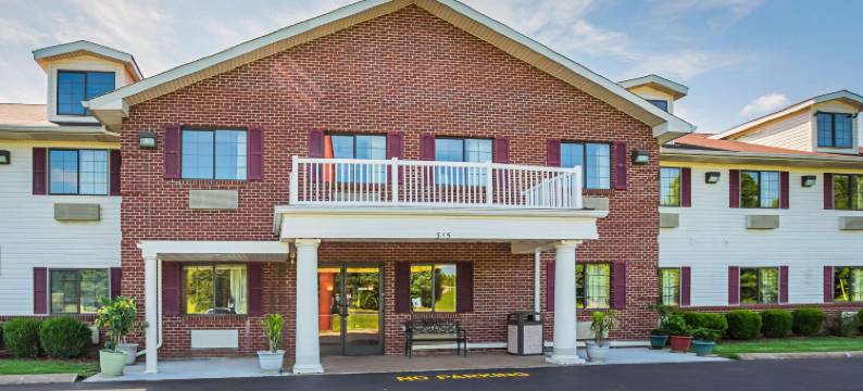 伊克诺旅馆及套房里普利(Econo Lodge Inn & Suites)图片