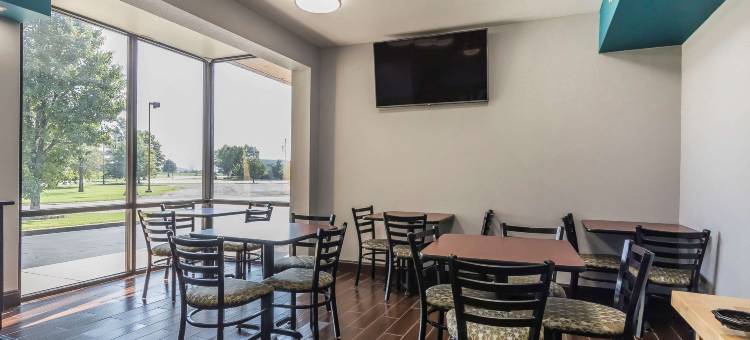 查尔斯顿 - 锡克斯顿品质酒店(Quality Inn Charleston - Sikeston)图片