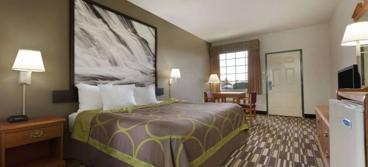 查特斯沃斯-达尔顿温德姆速8酒店(Super 8 by Wyndham Chatsworth/Dalton)图片