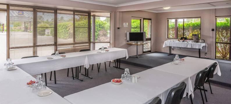 麦奎利港营房汽车旅馆(Macquarie Barracks Motor Inn)图片