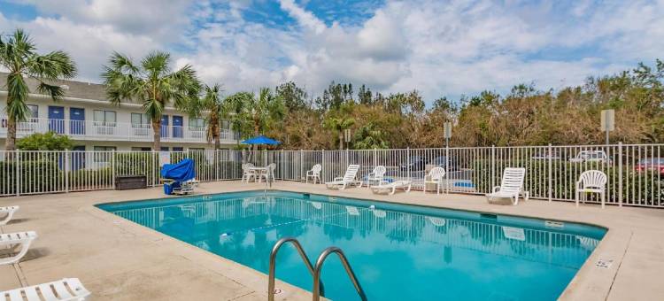 皮尔斯堡6号汽车旅馆(Motel 6 Ft. Pierce, FL)图片