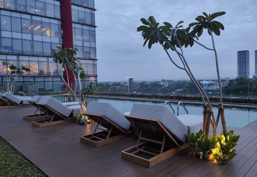 Ra Suites Simatupang Hotel Overview