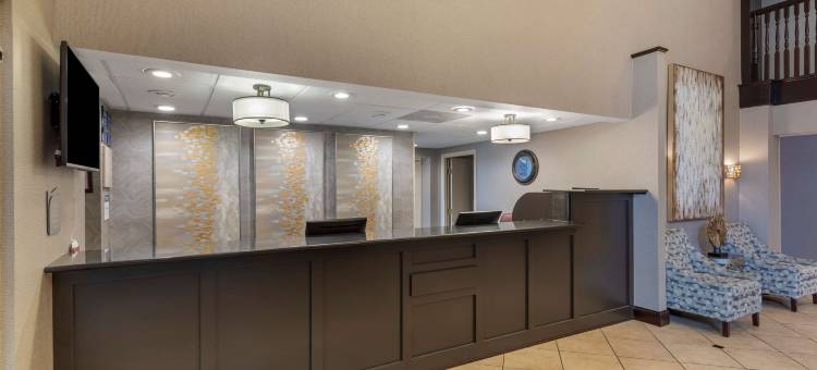 罗素维尔贝斯特韦斯特优质套房酒店(Best Western Plus Russellville Hotel  Suites)图片