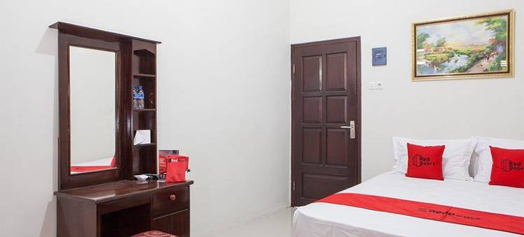 红多兹酒店-近外南梦巴鲁站(RedDoorz Near Banyuwangi Baru Station)图片