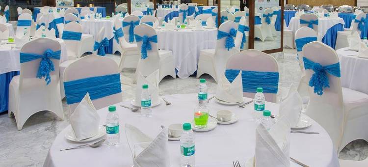 三一大酒店(Trinity Grand)图片