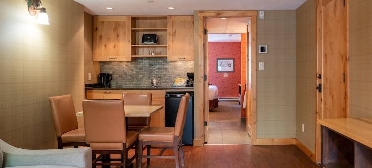 福克斯套房酒店(Fox Hotel and Suites)图片