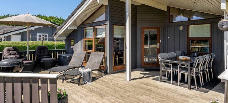 "Ela" - 500m from the Sea图片