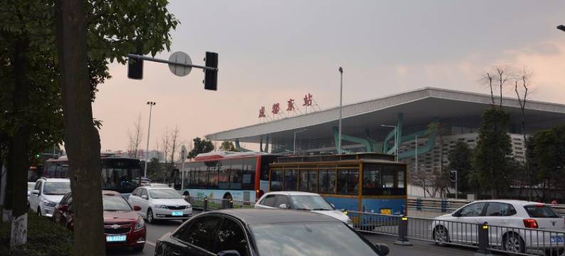 成都爱尚云睿民宿(成都东站东广场店)图片