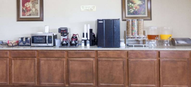 默夫里斯伯勒骑士酒店(Knights Inn Murfreesboro)图片