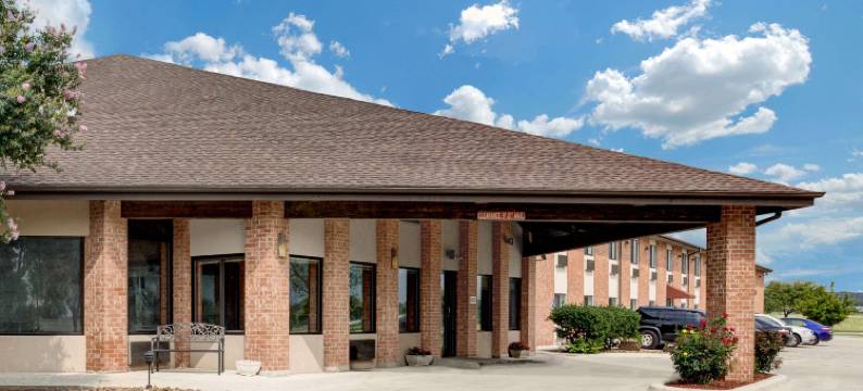 圣马科斯呗盟套房酒店(Baymont Inn & Suites by Wyndham San Marcos Outlet Malls)图片