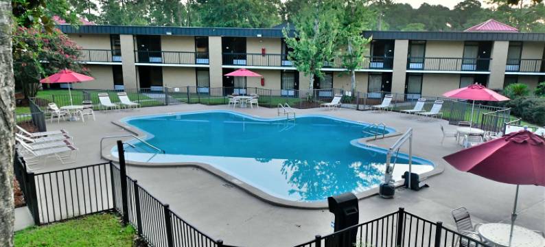 杰克逊维尔华美达酒店及会议中心(Ramada by Wyndham Jacksonville Hotel & Conference Center)图片