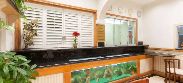 阿罕拉布戴斯酒店(Days Inn by Wyndham Alhambra CA)图片