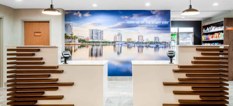 圣彼得堡东北拉昆塔温德姆套房酒店(La Quinta Inn & Suites by Wyndham St. Petersburg Northeast)图片