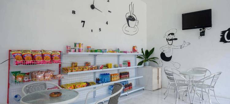 红多兹伊斯兰酒店@拉亚蓬腾巴图(RedDoorz Syariah @ Raya Punten Batu)图片