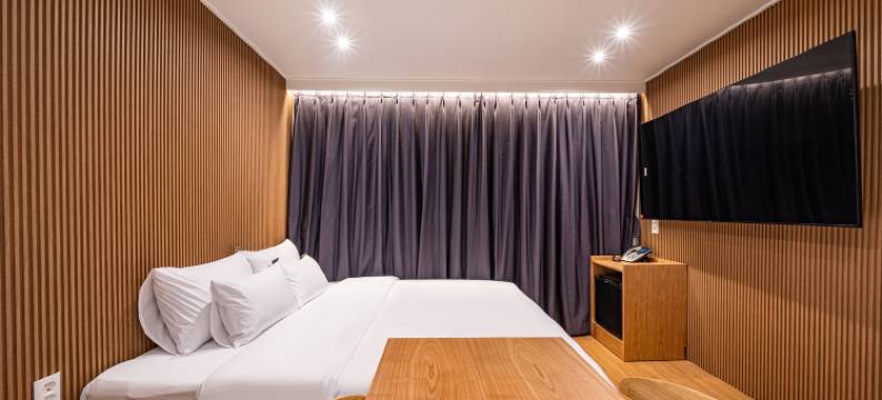 昌原帕龙东霍特尔T.T(Changwon Palyongdong Hotel TT)图片