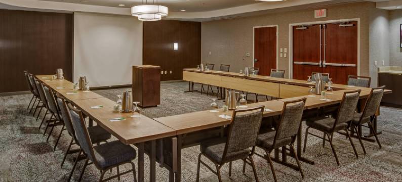 纽波特纽斯机场万怡酒店(Courtyard Newport News Airport)图片