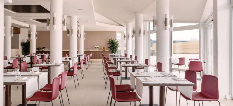 博洛尼亚圣拉扎罗乌纳酒店(UNA Hotels Bologna San Lazzaro)图片