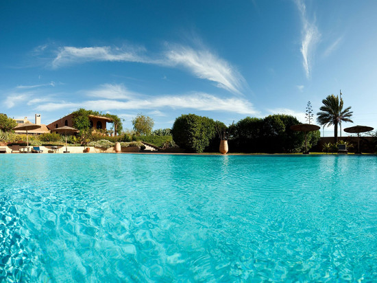 达尔马克吐布酒店