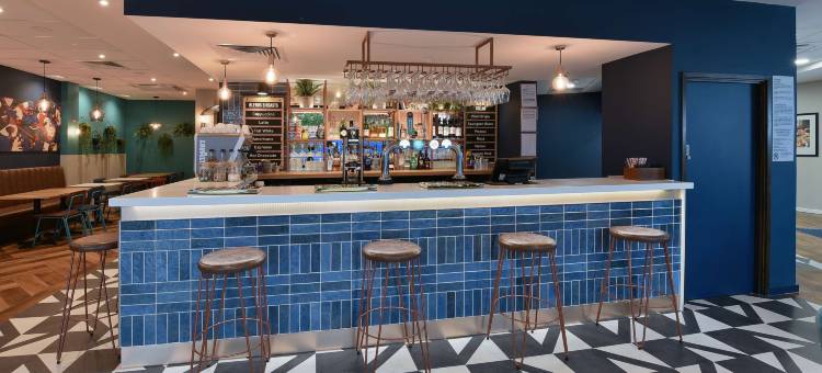 曼彻斯特上溪街旅游旅馆(Travelodge Manchester Upper Brook Street)图片