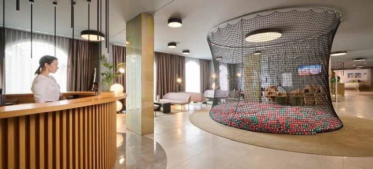 阿米内斯维瓦尔利尚家庭酒店(Aminess Vival Lišanj Family Hotel)图片