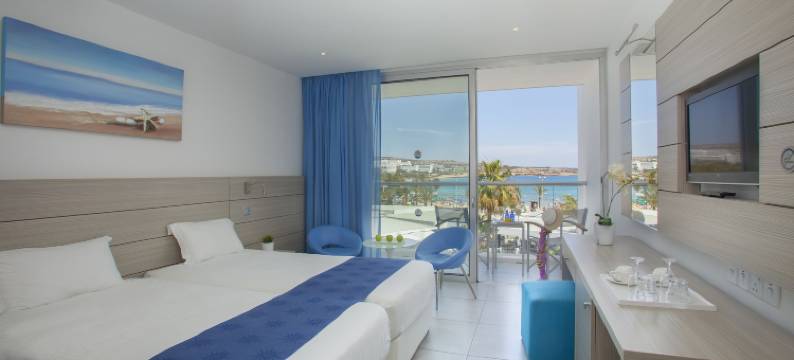 丽曼纳基海滩酒店(Limanaki Beach Hotel & Suites)图片