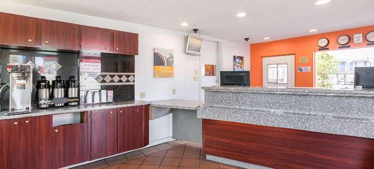 埃尔帕索机场布利斯堡6号汽车旅馆(Motel 6 El Paso, TX - Airport - Fort Bliss)图片