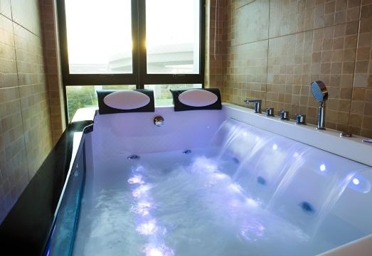 Lavender Inn USJ Hotel Overview