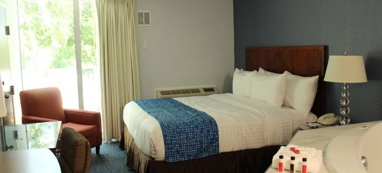 Travelodge by Wyndham Water’s Edge Hotel - Racine图片