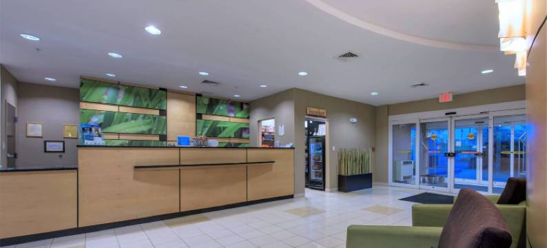 德文斯通用活动中心万豪SpringHill酒店(SpringHill Suites Devens Common Center)图片