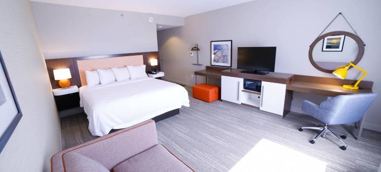 森林之城欢朋套房酒店(Hampton Inn & Suites Forest City)图片