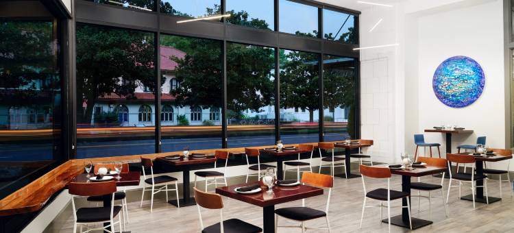 温泉城沃特斯希尔顿启缤精选酒店(The Waters Hot Springs, Tapestry Collection by Hilton)图片