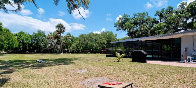 4 Bd w 3 King 4Ba 1.2acres htd salt pool private!图片