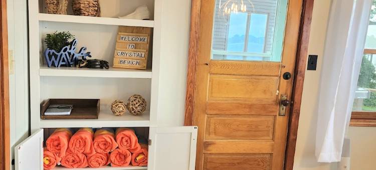 Charming Lakefront Cottage on Coldwater Lake图片